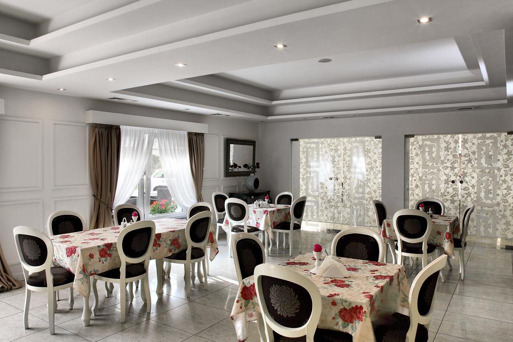 Wodnik Bed & Breakfast Кросно Екстериор снимка